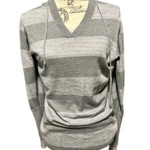Women's Striped V-Neck Sweatshirt - Gray